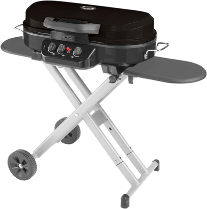 Portable standing propane grill with 3 adjustable gas burners